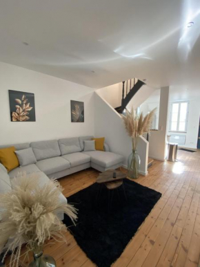 Agreable et vaste maison Angouleme centre ville